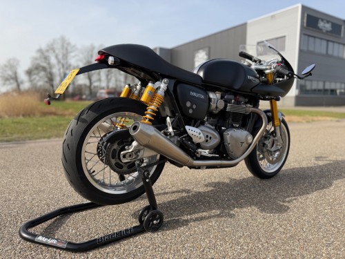Triumph Chopper Thruxton 1200 R Cafe Race edition
