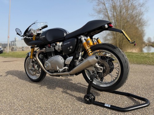 Triumph Chopper Thruxton 1200 R Cafe Race edition