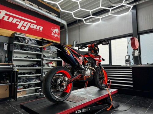 KTM 500 EXC Supermoto Supermotard A2 VTR Style