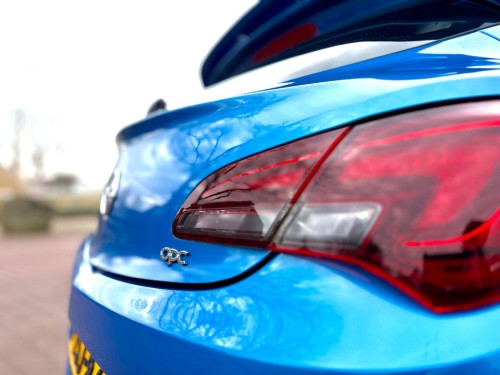 Opel Astra GTC 2.0 Turbo OPC TOPSTAAT! Clima Cruise Navi leer kuipstoelen