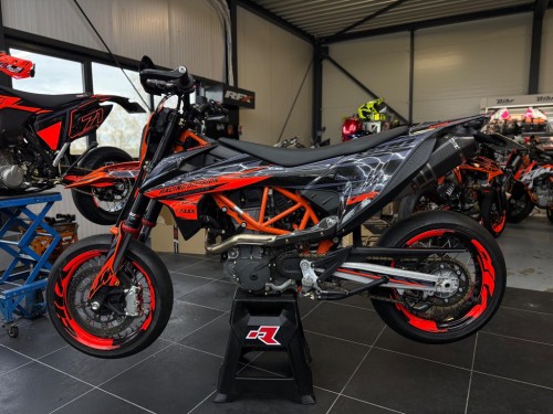 KTM 690 SMC R 2023 model Supermoto Supermotard TOPSTAAT!