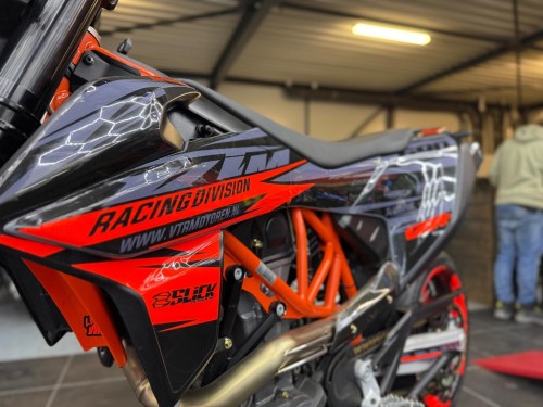 KTM 690 SMC R 2023 model Supermoto Supermotard TOPSTAAT!