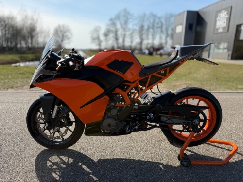 KTM Sport RC 390 A2 rijbewijs 2016 CARBON