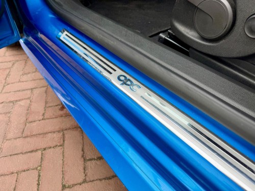 Opel Astra GTC 2.0 Turbo OPC TOPSTAAT! Clima Cruise Navi leer kuipstoelen