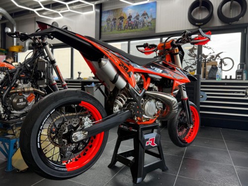 KTM 300 EXC TPI 2022 NIEUWSTAAT A2 Supermoto supermotard
