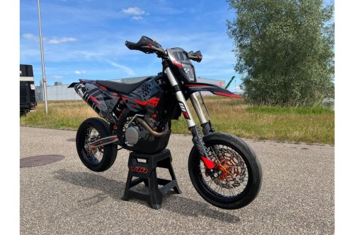 KTM Supermotard 450 EXC-R 530 A2 rijbewijs Supermoto VTR Style