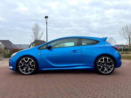 Opel Astra GTC 2.0 Turbo OPC TOPSTAAT! Clima Cruise Navi leer kuipstoelen