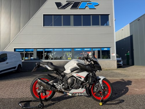 Yamaha Tour MT-10 ABS Naked Nardo Akrapovic