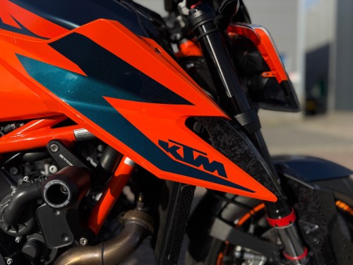 KTM Tour 1290 SuperDuke R ABS gen 3 Track & Tech pack SUPERDEAL!
