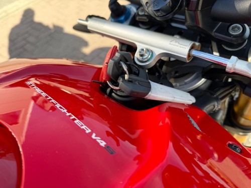 Ducati Streetfighter V4 S Desmo TOPSTAAT! Garantie mog