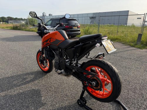 KTM Tour 690 Duke ABS