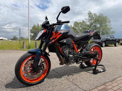 KTM 890 Duke R ABS NIEUWSTAAT 24 maand GARANTIE