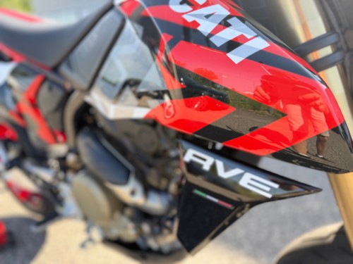 Ducati All-Road Hypermotard 698 Mono RVE Supermoto no KTM 690 smc