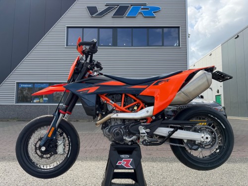 KTM 690 SMC R Supermoto A2 Supermotard NIEUW! BTW motor 2026 model