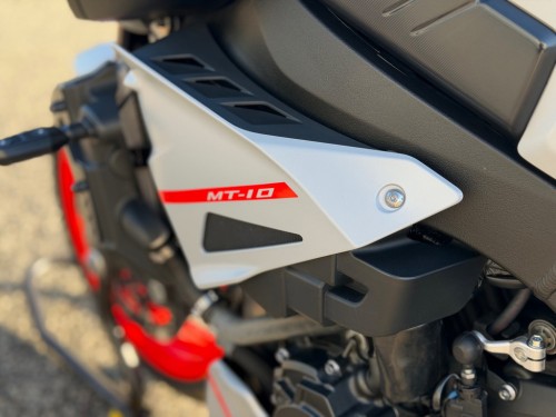Yamaha Tour MT-10 ABS Naked Nardo Akrapovic