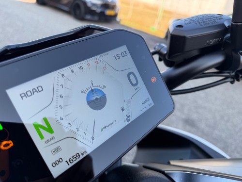 Kawasaki Z900 Naked 2025 1500 km met Fabrieksgarantie