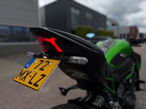Kawasaki Z900 naked Quick shifter Side wings enz