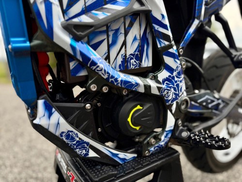 Sur-Ron Supermoto Ultra Bee 60 pk A1 rijbewijs Supermotard