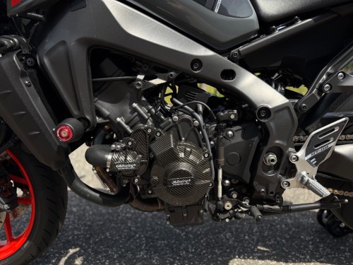 Yamaha MT-09 ABS 2021 Quick shifter FULL OPTIONS! GARANTIE