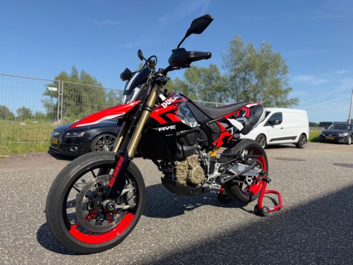Ducati All-Road Hypermotard 698 Mono RVE Supermoto no KTM 690 smc