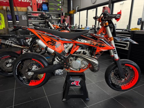 KTM 300 EXC TPI 2022 NIEUWSTAAT A2 Supermoto supermotard