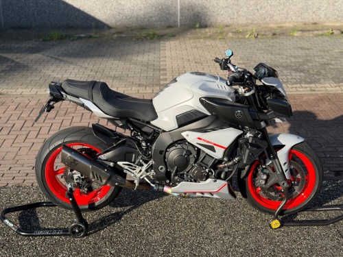 Yamaha Tour MT-10 ABS Naked Nardo Akrapovic