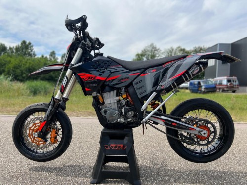 KTM Supermotard 450 EXC-R 530 A2 rijbewijs Supermoto VTR Style