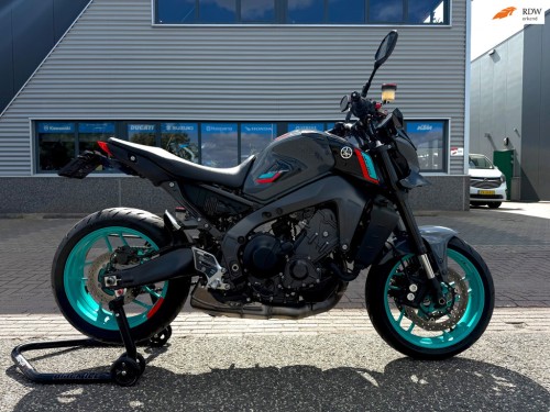 Yamaha MT-09 Naked bike 2023 Quick shifter Garantie mogelijk