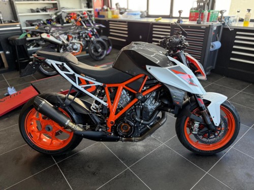 KTM Tour 1290 SuperDuke R ABS NIEUWSTAAT! 2018