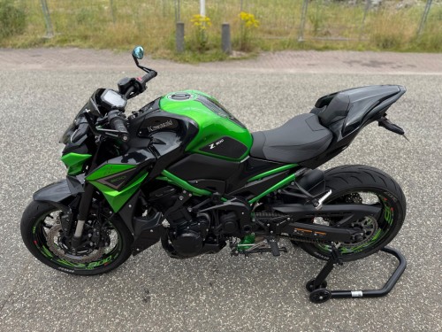 Kawasaki Z900 naked Quick shifter Side wings enz