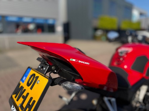 Ducati Naked Streetfighter V4