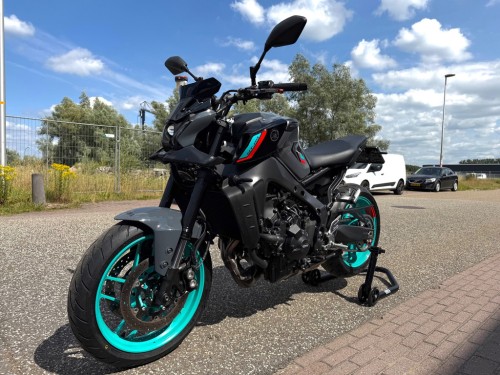 Yamaha MT-09 Naked bike 2023 Quick shifter Garantie mogelijk