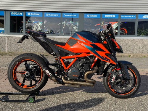 KTM Tour 1290 SuperDuke R ABS gen 3 Track & Tech pack SUPERDEAL!