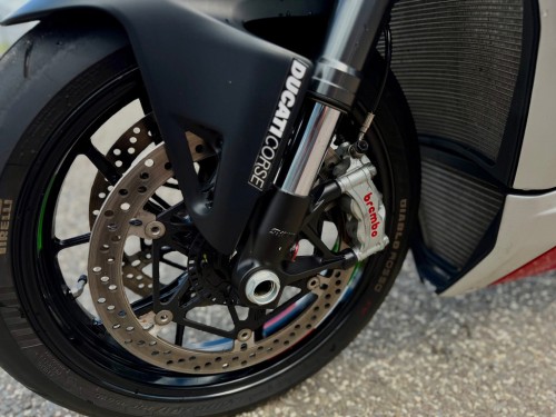 Ducati Naked Streetfighter V4