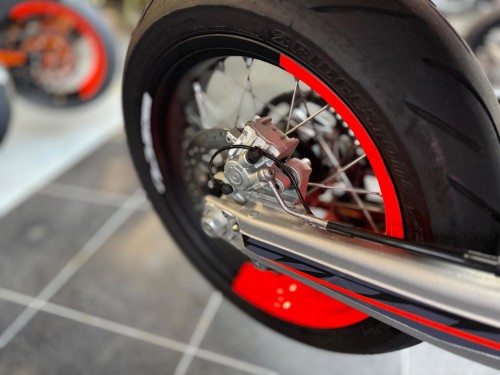KTM 690 SMC R 2020 Supermoto Supermotard TOPSTAAT!