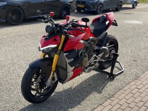 Ducati Streetfighter V4 S naked Arrow Carbon OHLINS 236 pk
