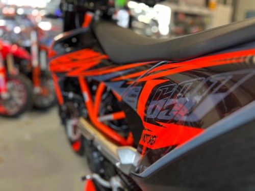 KTM 690 SMC R Supermoto A2 Supermotard 2022 model