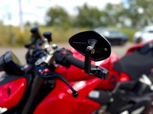 Ducati Naked Streetfighter V4