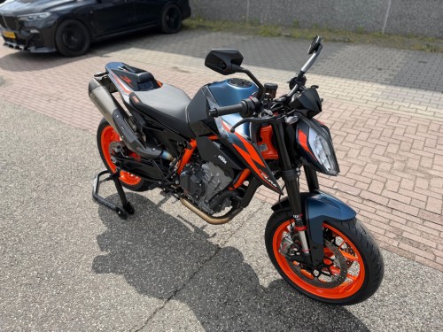 KTM 890 Duke R ABS NIEUWSTAAT 24 maand GARANTIE