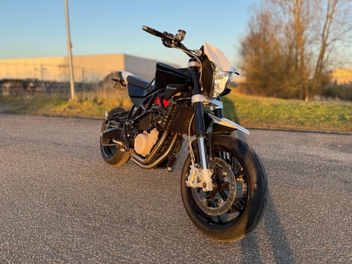 Husqvarna Tour Nuda 900 Exlusief Arrow 2e eigenaar