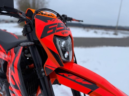 KTM 690 SMC R 2021 model Supermoto Supermotard
