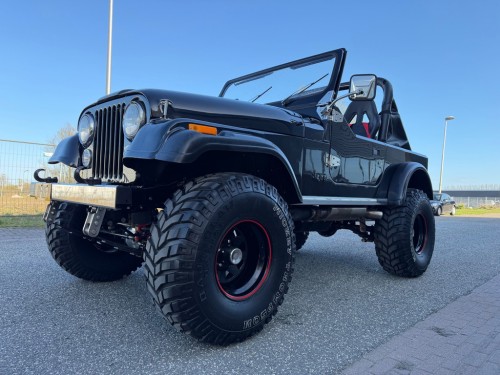 Jeep 4x4 CJ 6,6 V8 CJ-7 Topstaat