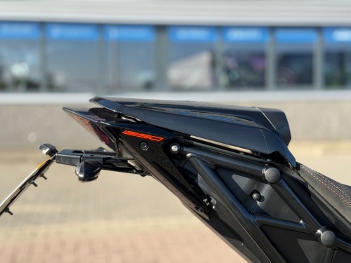 KTM 1290 SuperDuke R ABS Track & Tack Pack Black edition
