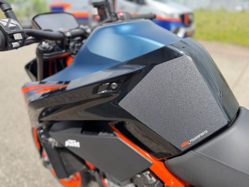 KTM 890 Duke R ABS NIEUWSTAAT 24 maand GARANTIE