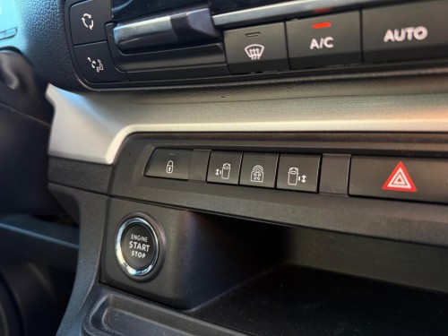 Opel ZAFIRA LIFE ZKXZ-M7R00L