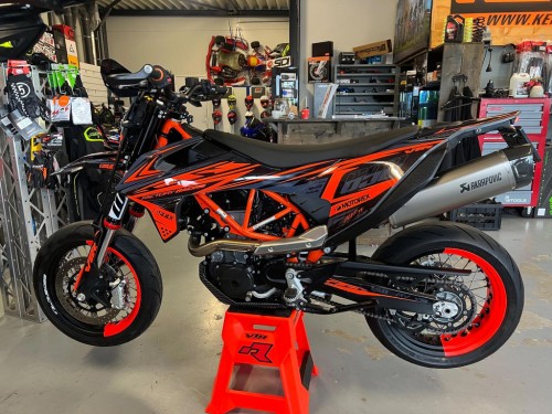 KTM 690 SMC R Supermoto A2 Supermotard 2022 model