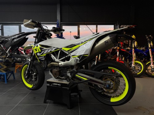 Husqvarna Supermotard Sm 701 Supermoto VTR Style no 690 smc Smc R