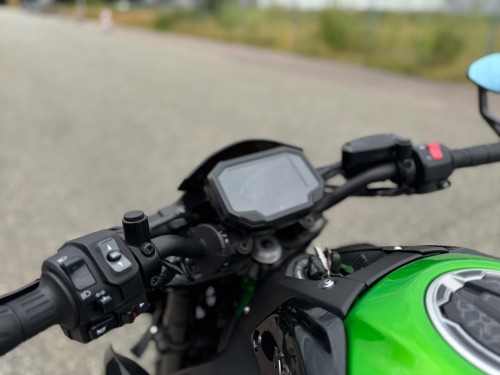 Kawasaki Z900 naked Quick shifter Side wings enz