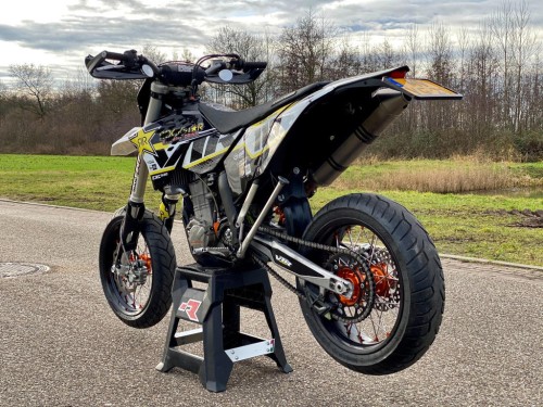 KTM Supermotard 530 EXC-R A2 Kenteken Supermoto 2008 model 530 READY TO RACE! INRUIL MOGELIJK