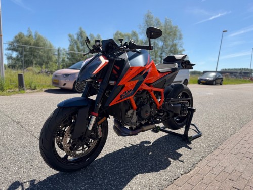 KTM 1290 SuperDuke R ABS Track pack Akrapovic Full options